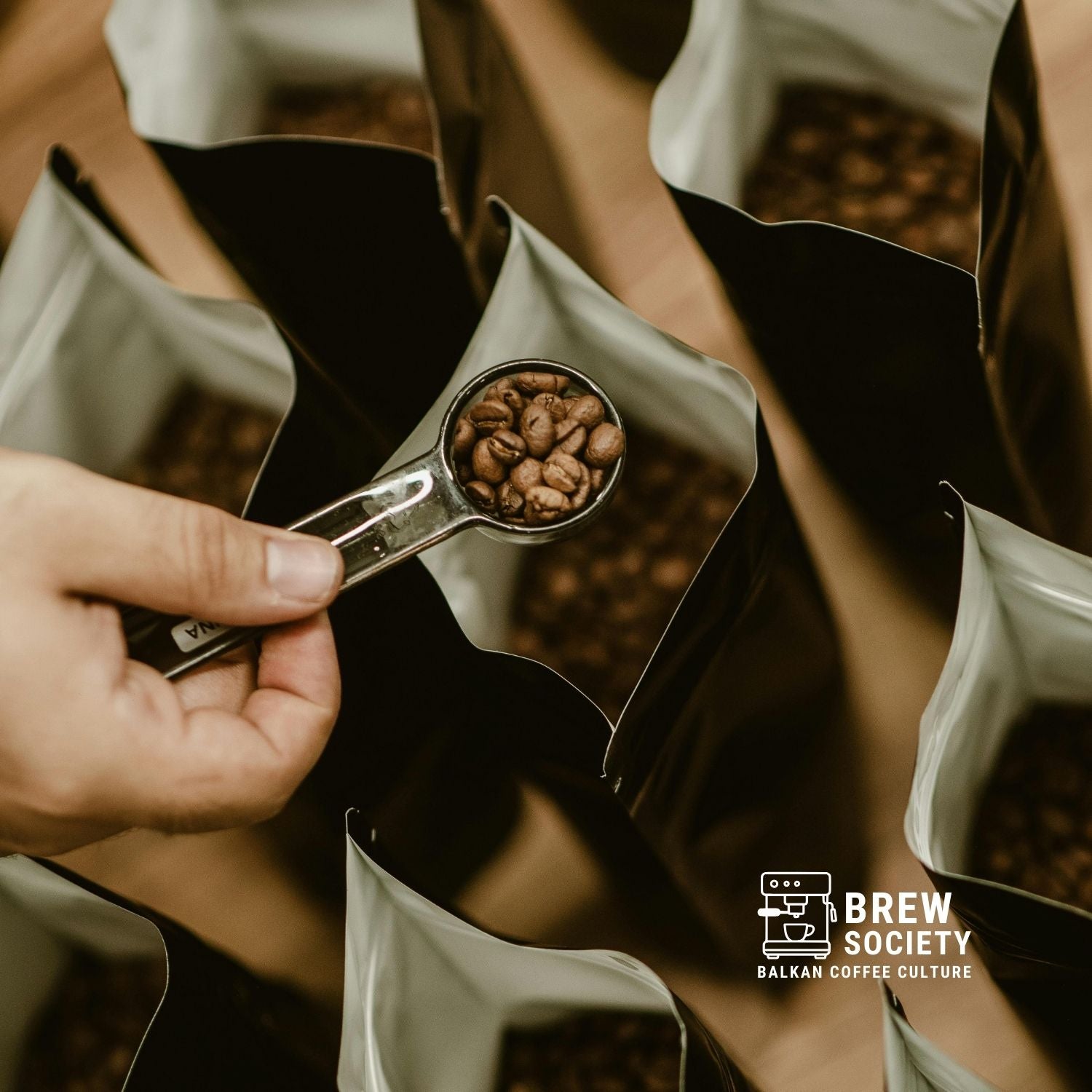 Vrhunski espresso aparati, mlinovi,oprema i kafa  
Brew Society